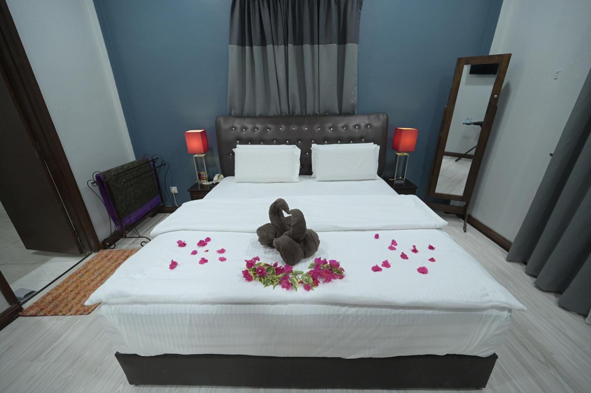 Kesedar Hotel Travel & Tours Sdn Bhd Gua Musang Exterior foto